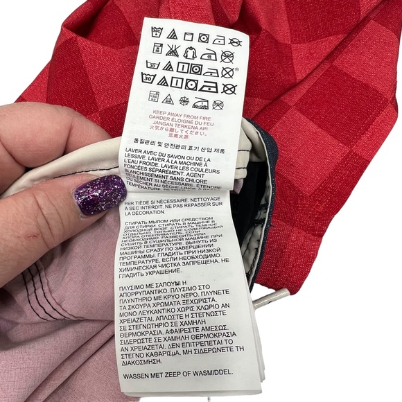 QUICKSILVER RED CHECKERBOARD WITH BLUE WAISTBAND BOARD SHORTS - Picture 11 of 13